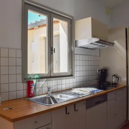 L'ormeau - Lovely House With Pool Tennis Court Kids Playground Vakantiehuis *