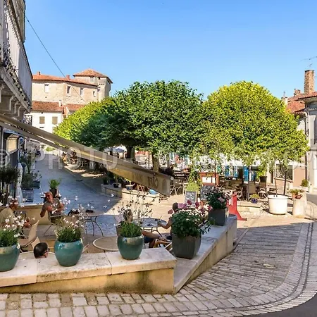 Vakantiehuis L'ormeau - Lovely House With Pool Tennis Court Kids Playground *